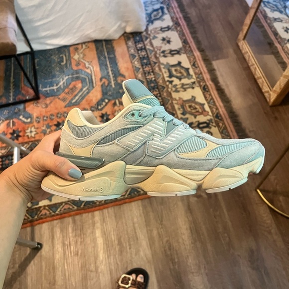 New Balance 9060 Cream and Blue Athletic Shoes - Picture 4 of 5